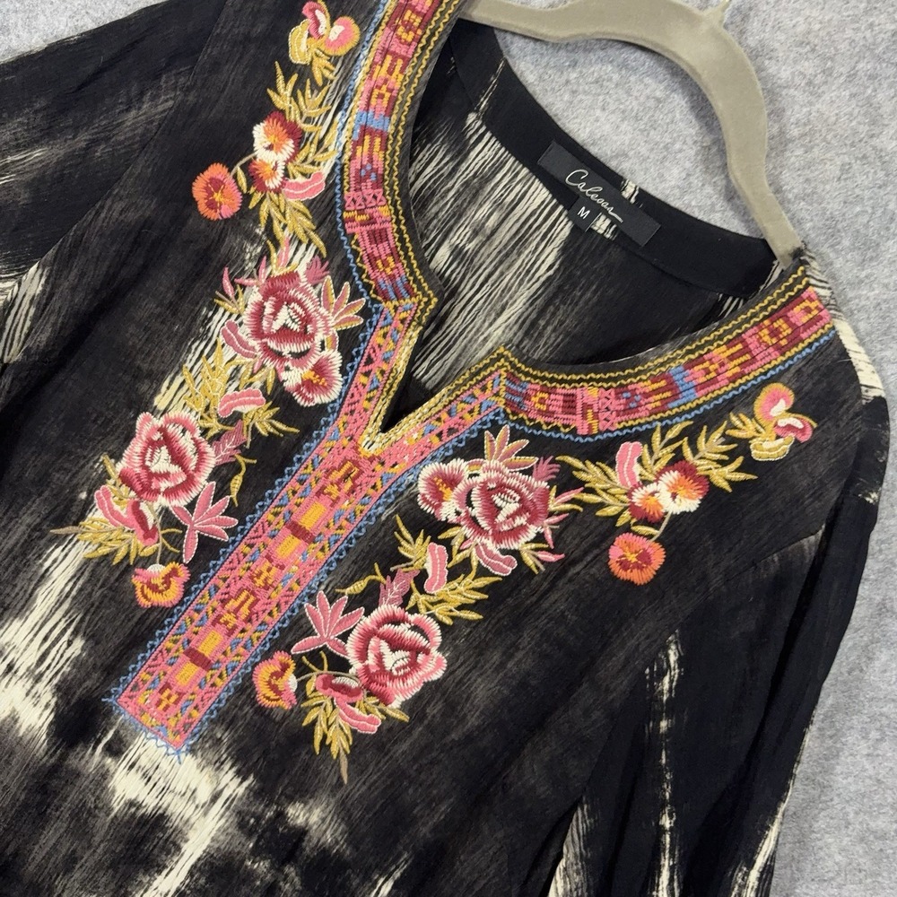 Calessa Blouse Tunic Womens Sz M Black Embroidered Textured Flared Sleeve